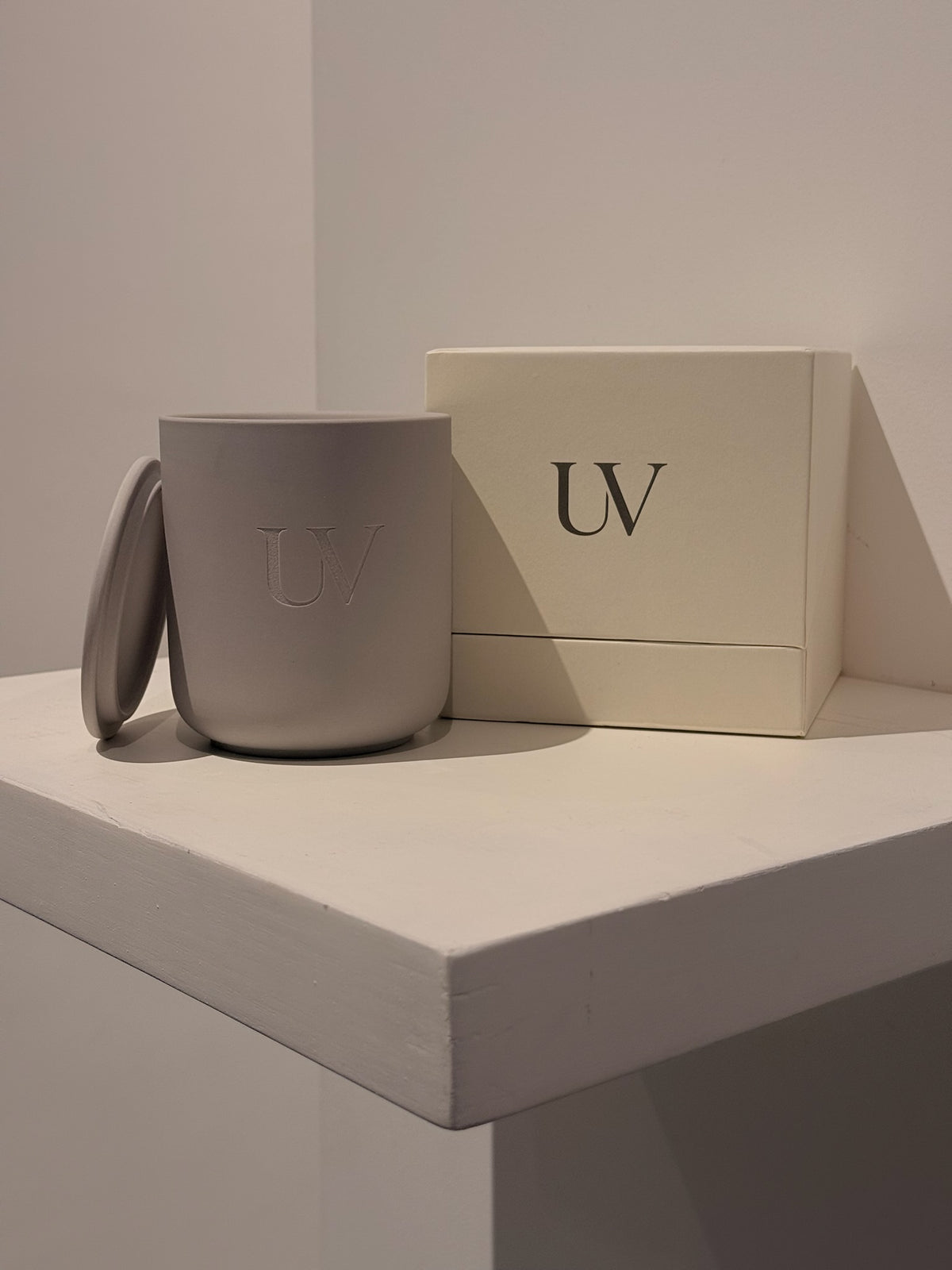 UV AURELLE — Grey Ceramic Candle